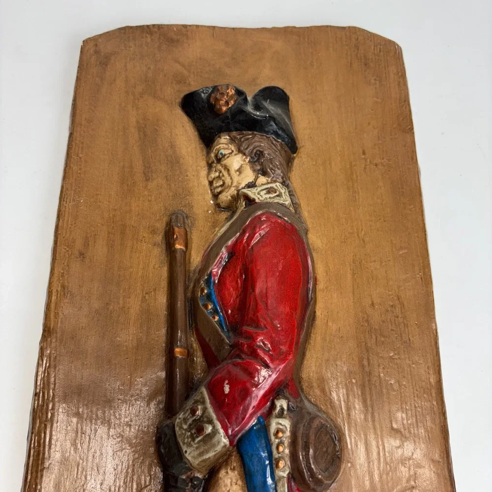 Vintage Redcoat Soldier Wall‎ Plaque Art Large 20